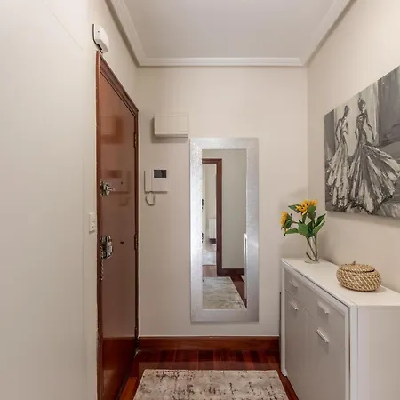 Gran Bilbao Xvi With Parking By Aston *